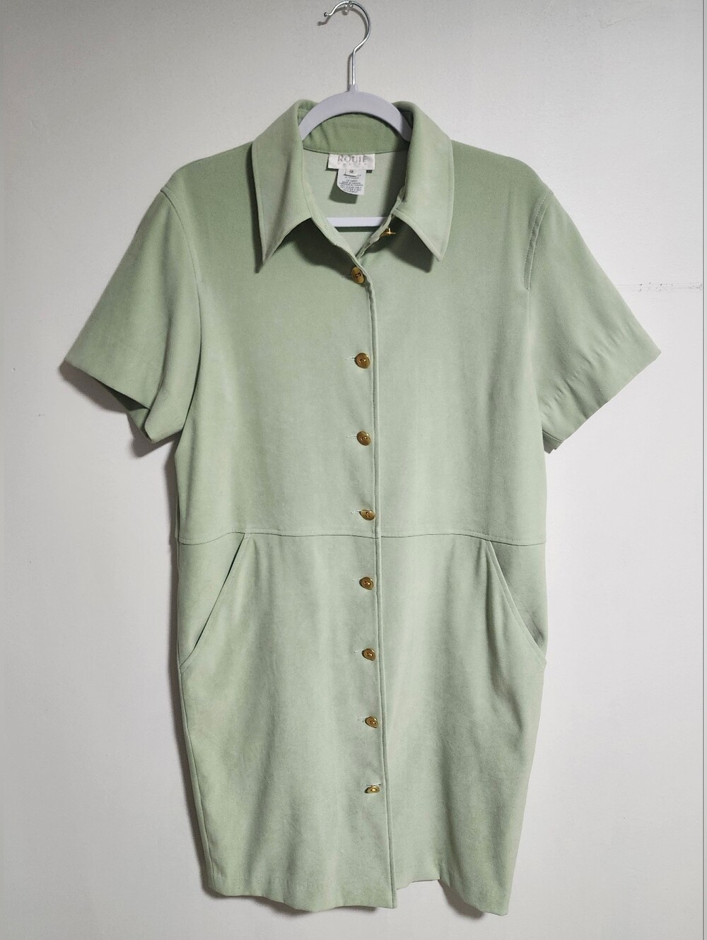 Rouie Petites Sage Green Button-Front Short Sleeve Dress With Pockets.